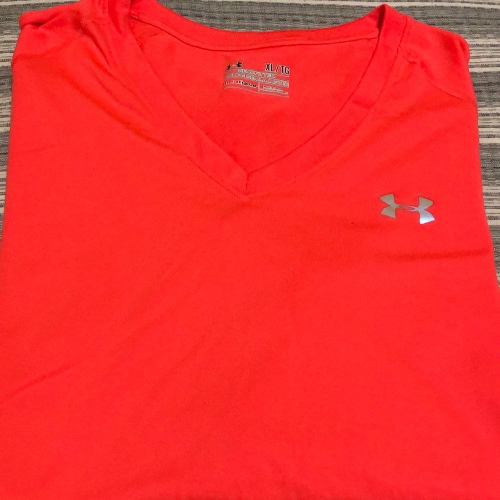 Under armor tee